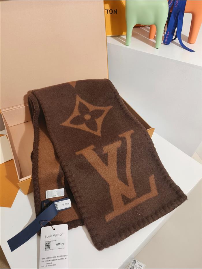 2026116111057358 240